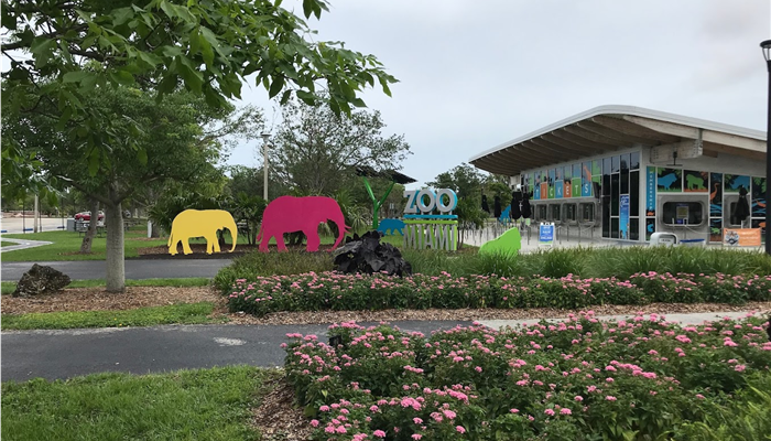 entrada del zoologico de miami