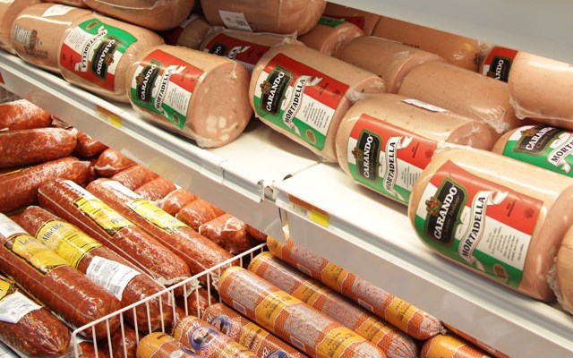 estante de embutidos en martinez distributor